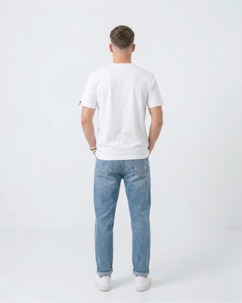 BUSIT I.S Essential Tee